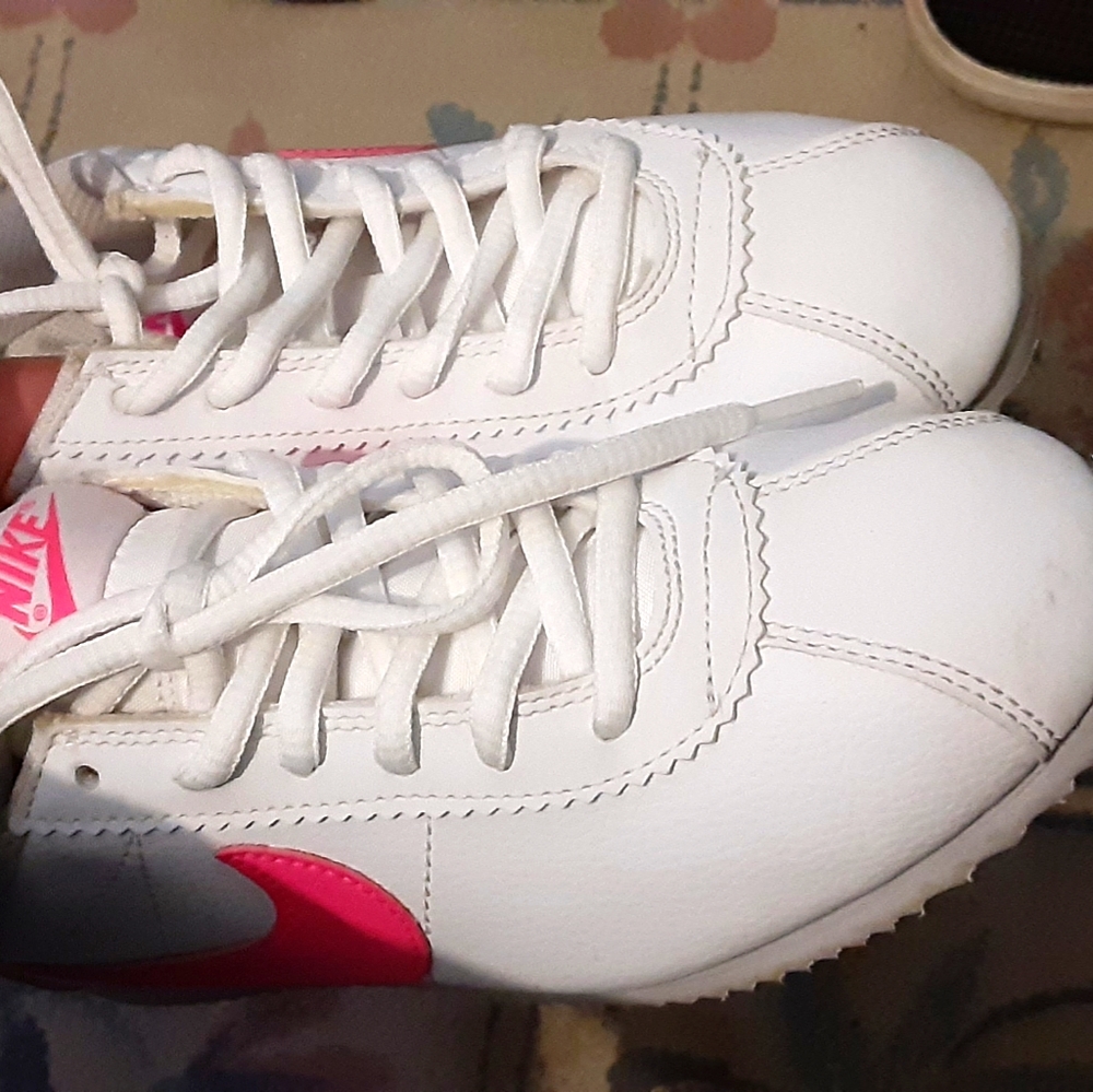Nike shoes